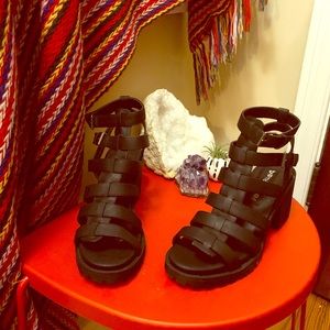 🌈 Dirty Laundry chunky gladiator sandals 🌈